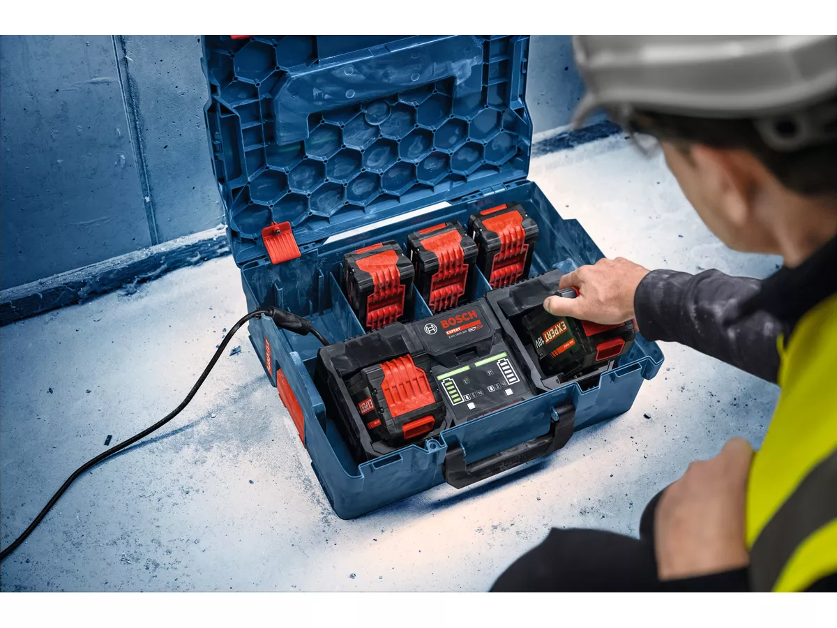 Chargeur EXAL18V2-320 + 2x EXBA18V-80 + 2x EXBA18V-55 BOSCH